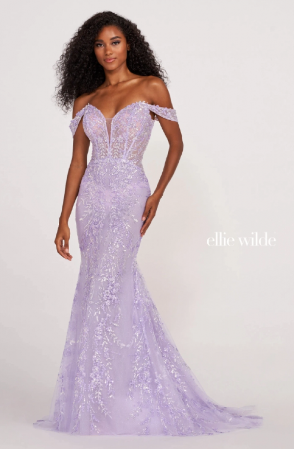 Gaun Ball Gown dengan hiasan payet